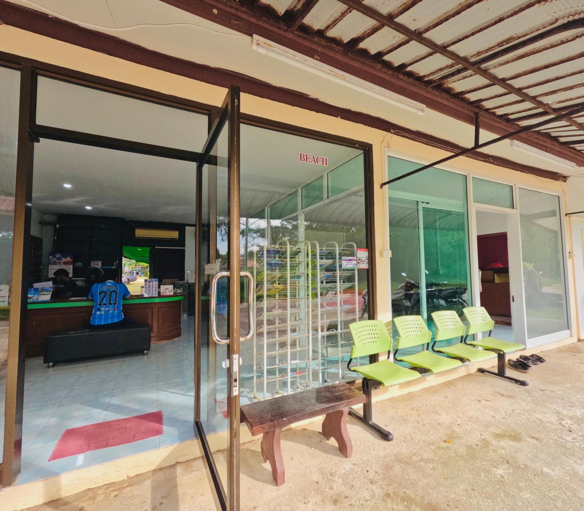 Lanta Palm Beach Resort , Beach Bungalow - קו לנטה מראה חיצוני תמונה