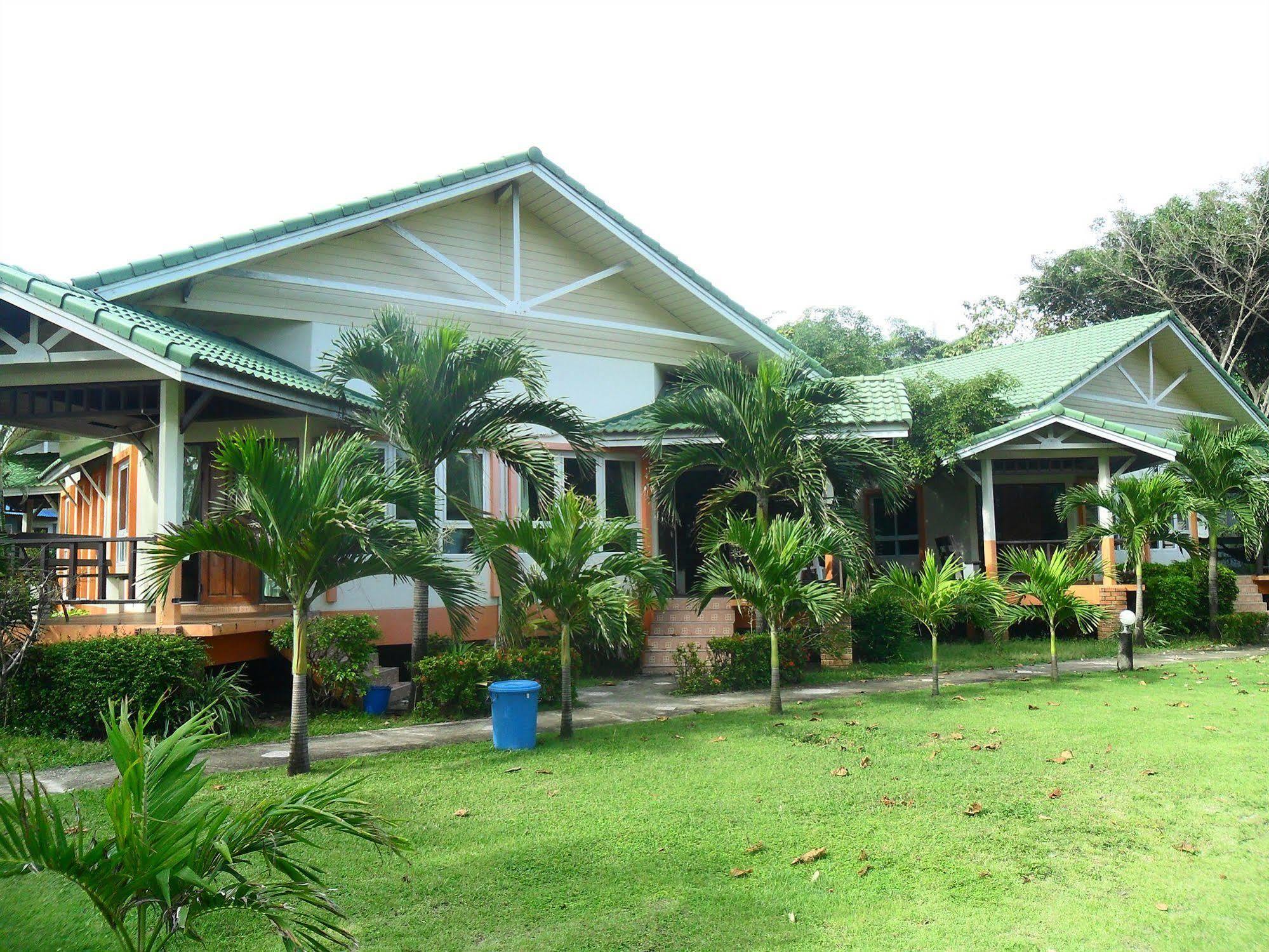 Lanta Palm Beach Resort , Beach Bungalow - קו לנטה מראה חיצוני תמונה