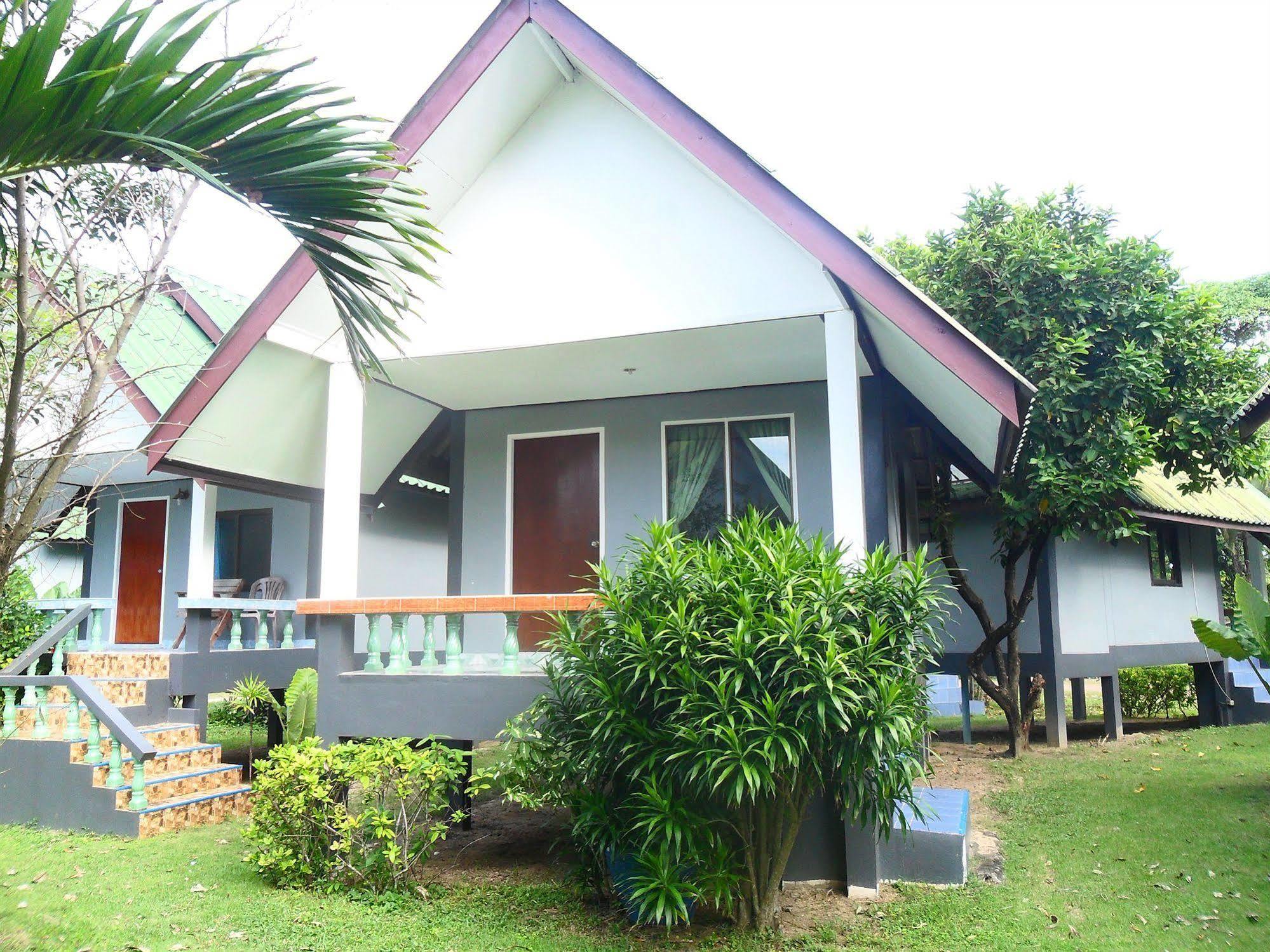 Lanta Palm Beach Resort , Beach Bungalow - קו לנטה מראה חיצוני תמונה
