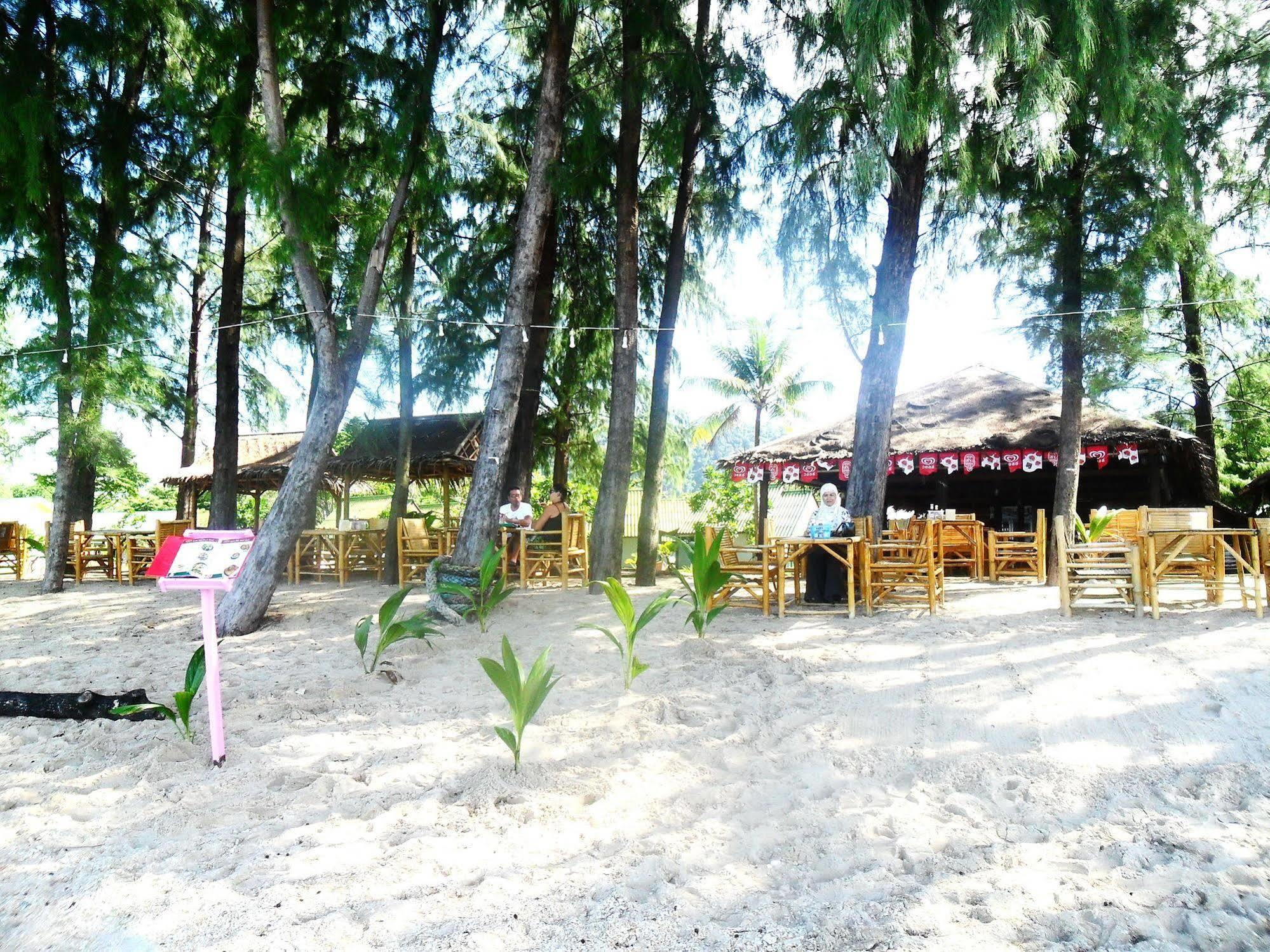 Lanta Palm Beach Resort , Beach Bungalow - קו לנטה מראה חיצוני תמונה