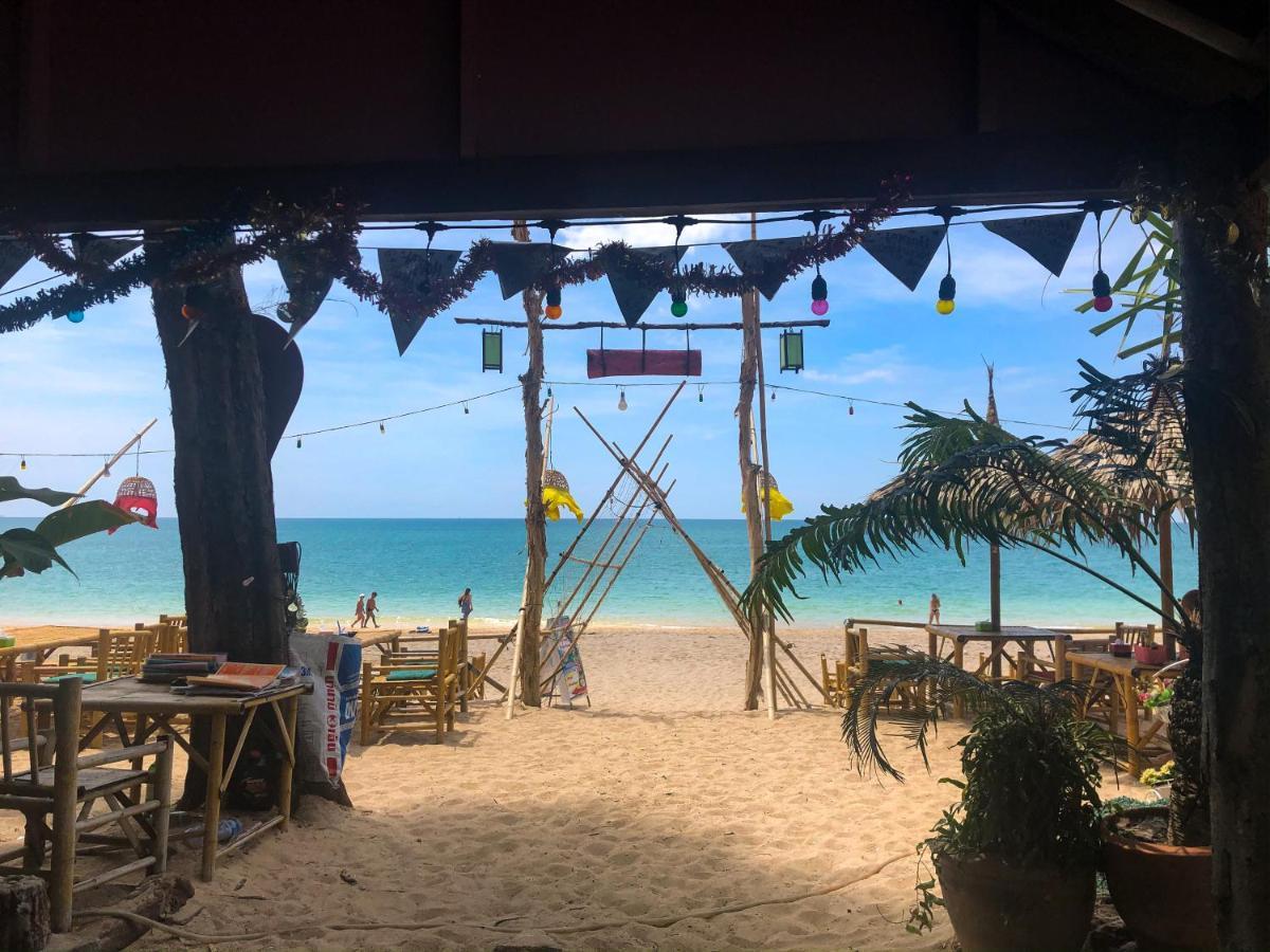 Lanta Palm Beach Resort , Beach Bungalow - קו לנטה מראה חיצוני תמונה